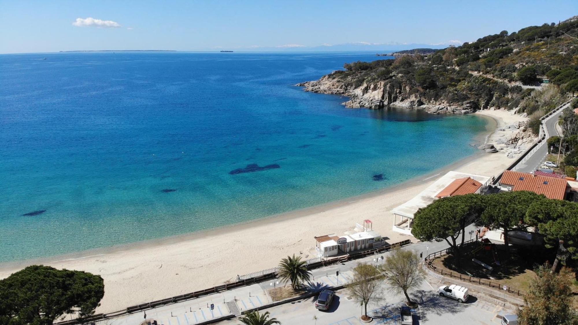 Appartamenti Cavoli - Vista Mare Con Terrazze, Clima E Posti Auto Spiaggia di Cavoli Eksteriør bilde