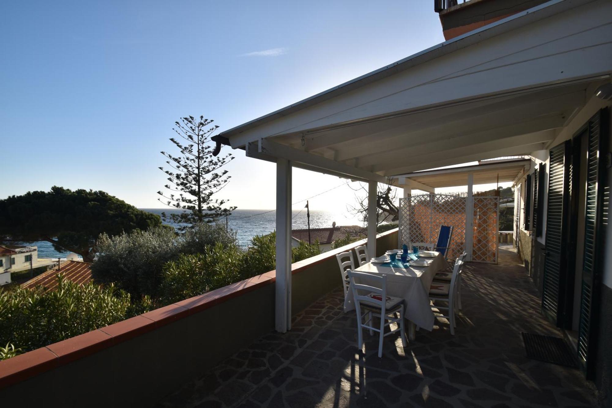 Appartamenti Cavoli - Vista Mare Con Terrazze, Clima E Posti Auto Spiaggia di Cavoli Eksteriør bilde